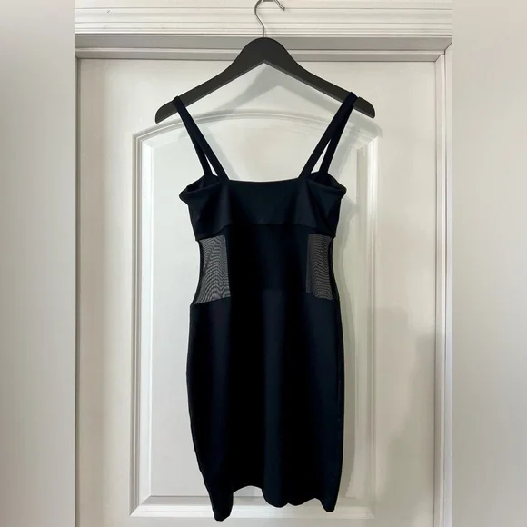 Susana Monaco Little Black Dress With Mesh Inserts - Picture 5 of 5